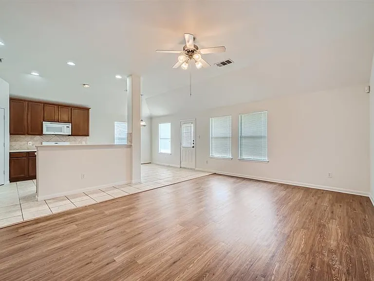 1508 Augusta Bend Dr — Photo 4