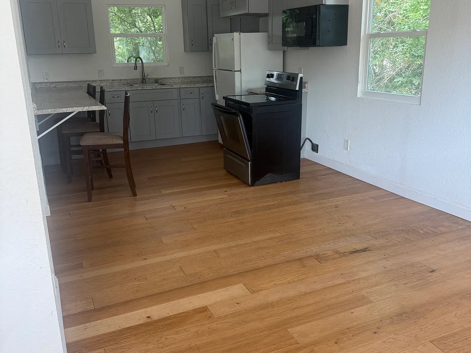 1 bed, 600 sqft, $1,300 — Photo 1