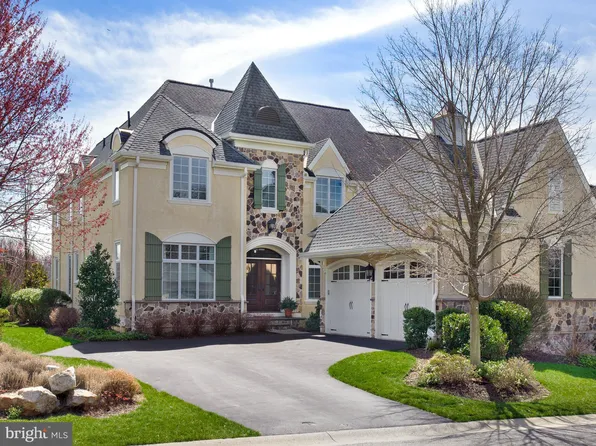 102 Green Ln, Haverford, PA 19041