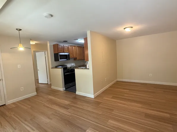 8708 Manchester Rd APT A, Silver Spring, MD 20901