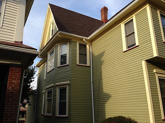 4th image of 206 W 1st St