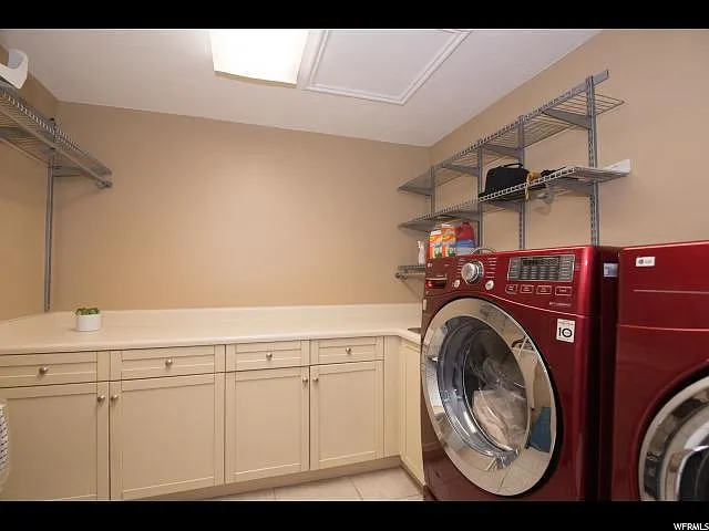 1407 S Chancellor Way — Photo 16
