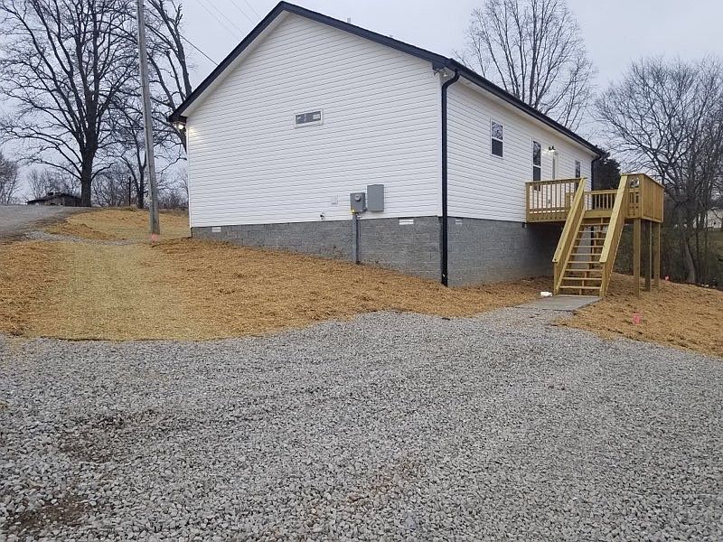2nd image of 3003 Coley Town Rd