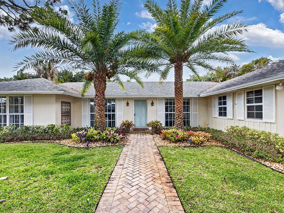 1st image of 291 Country Club Drive