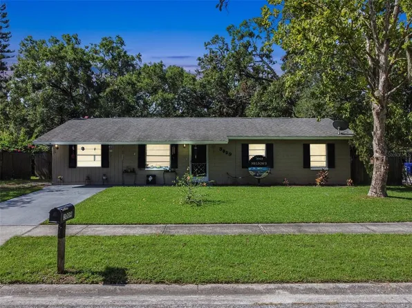 3009 S Willow Dr, Plant City, FL 33566