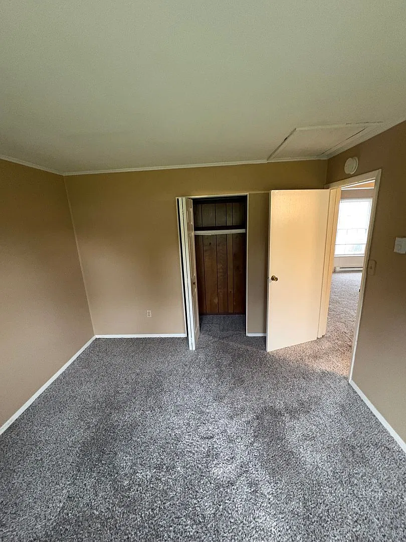 Newly renovated 2 bed / 1 bath in Dunlap $1,150. Washer and dryer included. — Photo 2