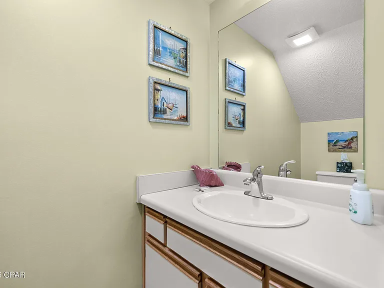 133 W Leslie Ln — Photo 13