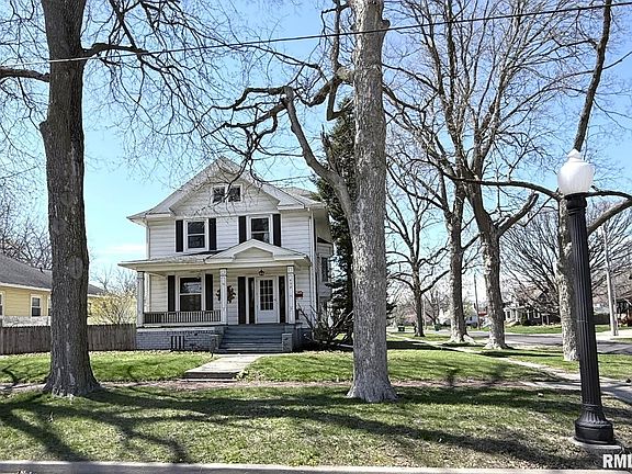 2nd image of 452 Jefferson St