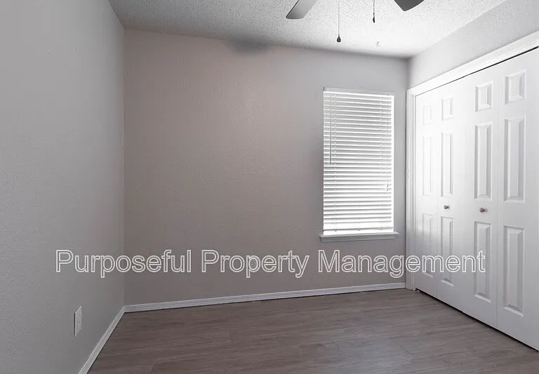 313 Belmont Dr — Photo 11