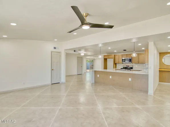 7022 E 5th St, Tucson, AZ 85710