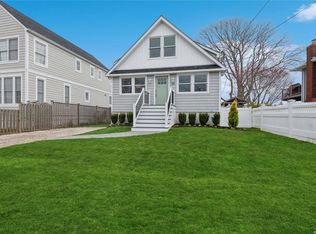 89 Annuskemunnica Rd, Babylon, NY 11702