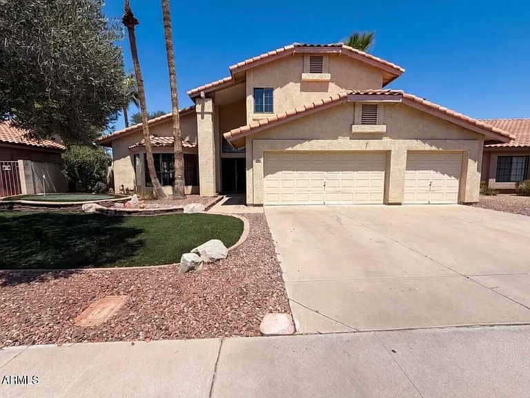 3810 N Wintergreen Way — Photo 1