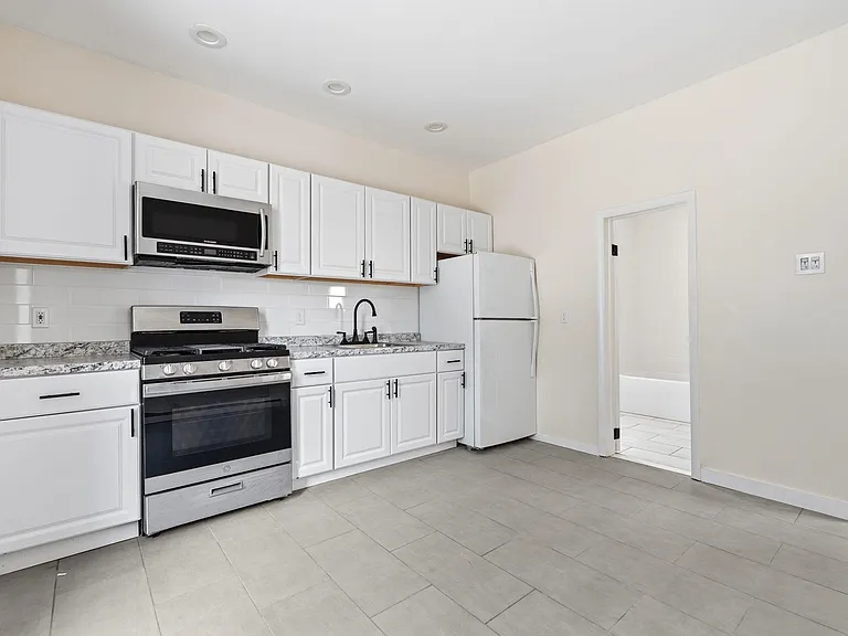 74 Yale Ave #1 — Photo 10