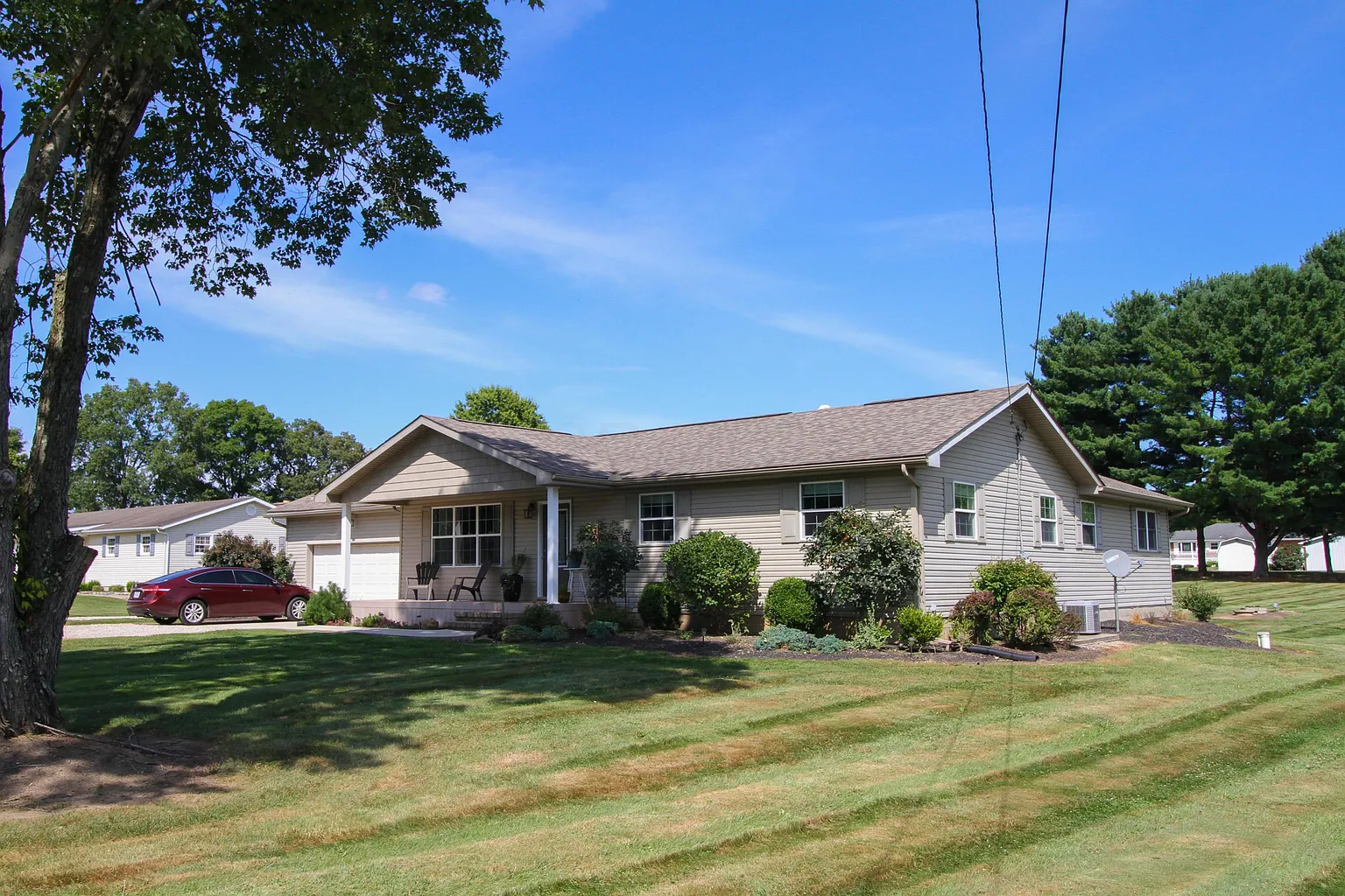 5400 Walnut Dr SE photo 1