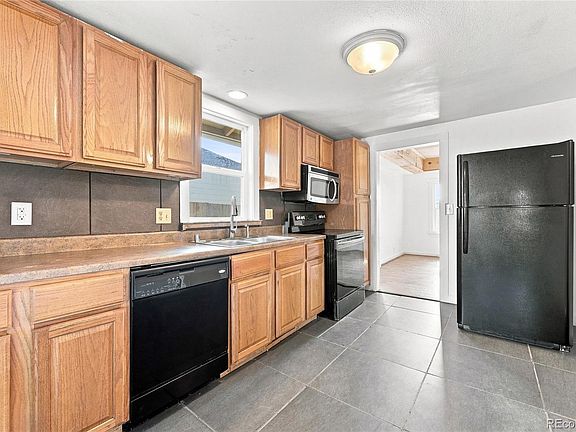 5th image of 478 Knox Court