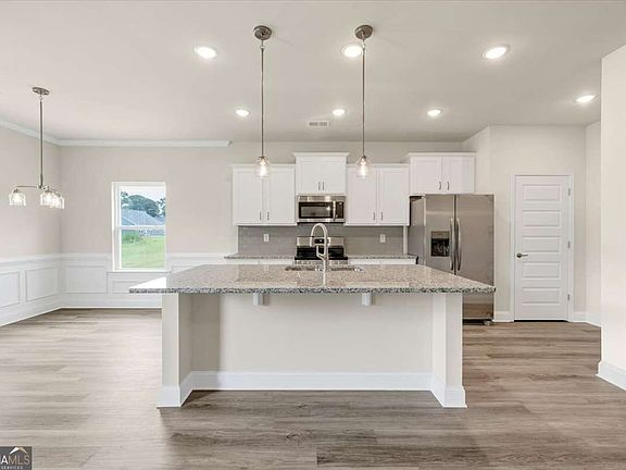 3rd image of 325 Angela Ave #2