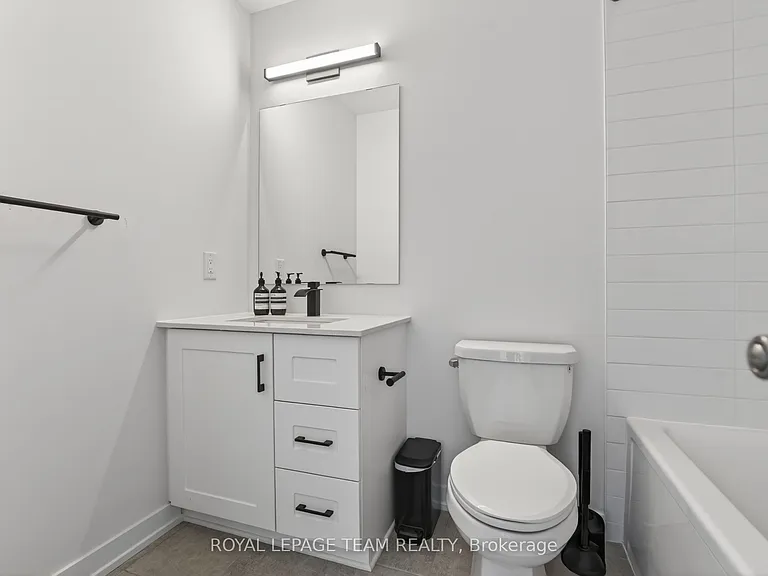 830 C Roger Griffiths Ave #C — Photo 20