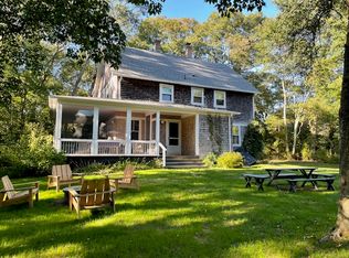532 Tuckertown Rd, South Kingstown, RI 02879