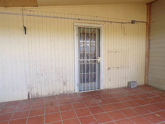 2nd image of 3212 Clark Blvd