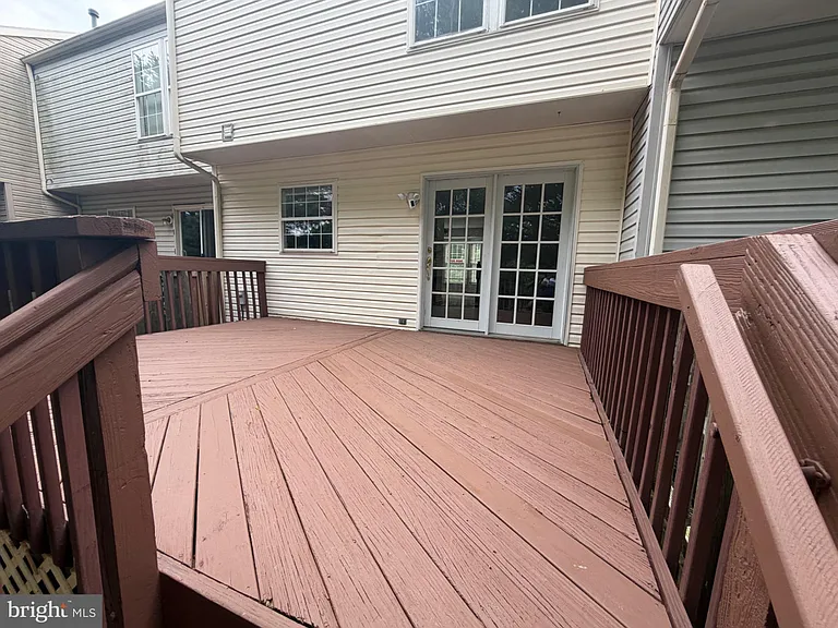 4 Coachlight Dr #4 — Photo 9