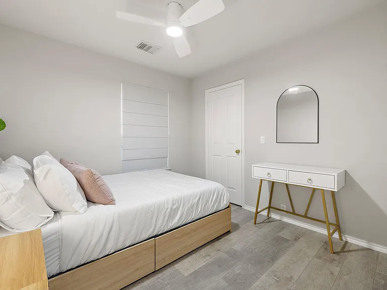 2109 Kimra Ln — Photo 15