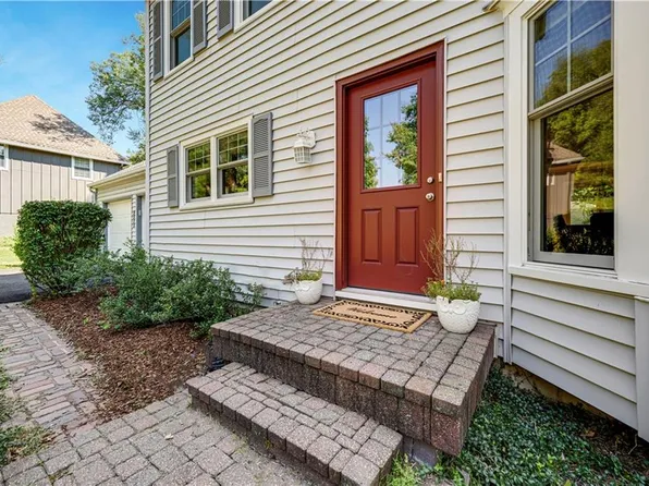 9515 Granada St, Overland Park, KS 66207