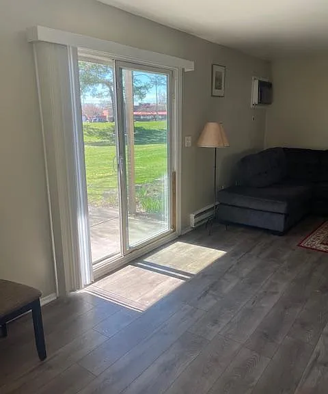 7350 Woodview St — Photo 37