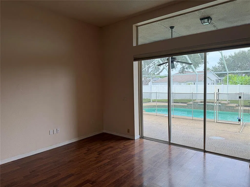 4 bed, 3.0 bath, 2543 sqft, $3,000 — Photo 4