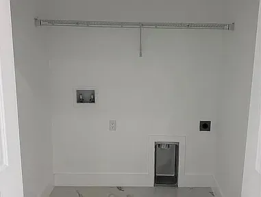 609 W 12th St #2 — Photo 15