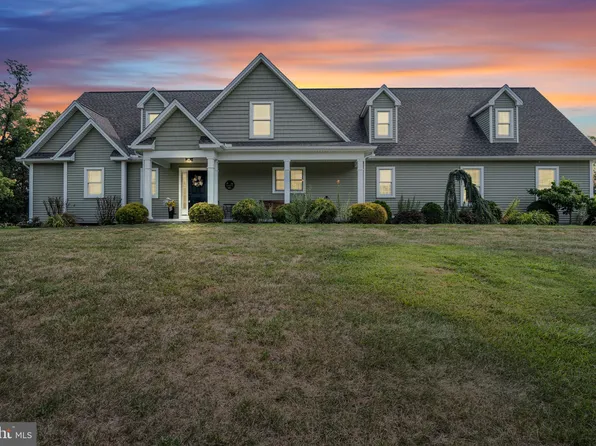 201 Stonehouse Rd, Carlisle, PA 17015