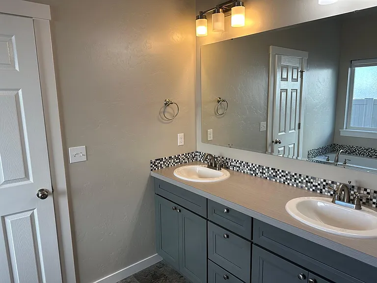 16214 Dietz Way — Photo 20