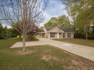 36 Sones Chapel Rd, Carriere, MS 39426