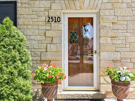 3rd image of 2510 N Harding BOULEVARD