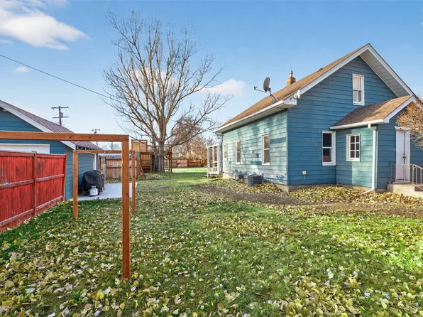 1108 11th St, Fort Benton, MT 59442