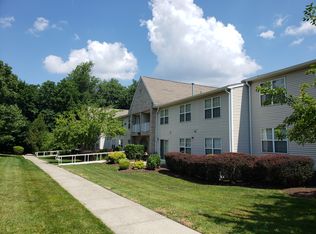 9 Parkside Ct, Wayne, NJ 07470