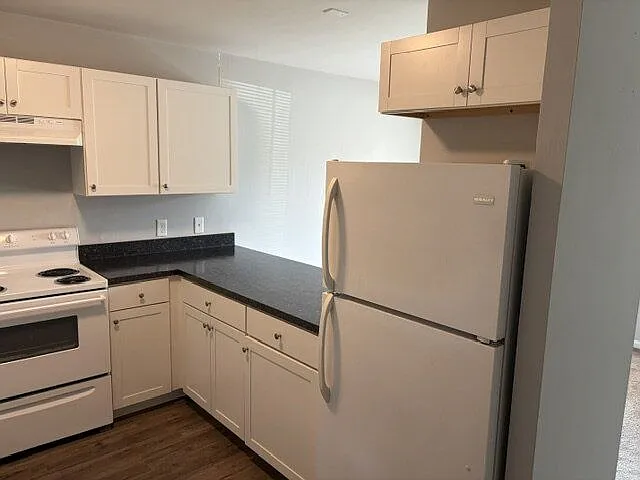 1 bed, 1.0 bath, 600 sqft, $795 — Photo 4