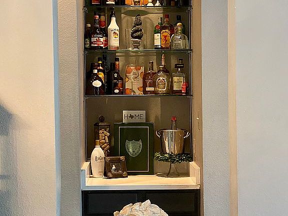 Bar Coffee/Wine