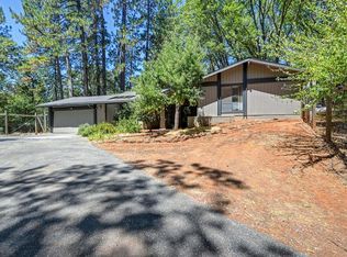 15798 Tippy Way, Grass Valley, CA 95949