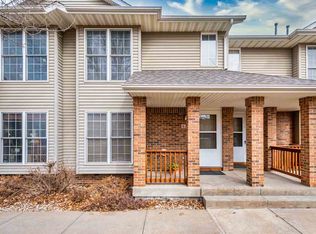 622 W Side Dr, Iowa City, IA 52246