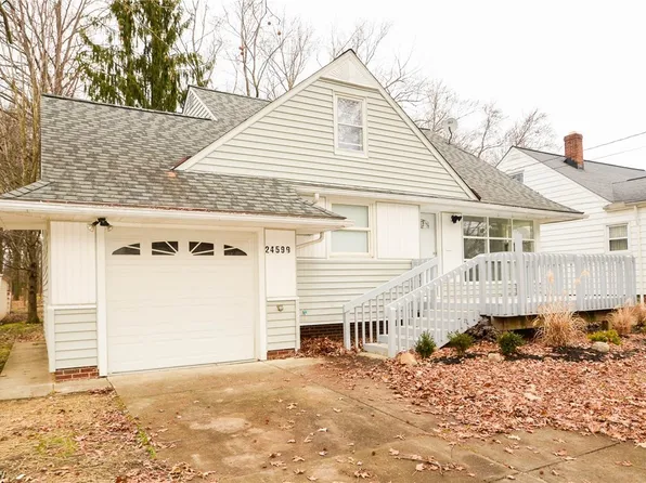 24599 Chardon Rd, Richmond Heights, OH 44143