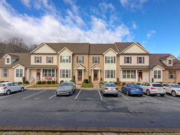 3rd image of 86 Nandina Dr