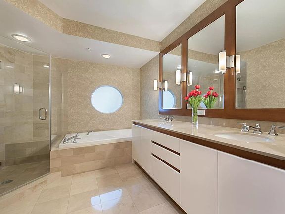 5th image of 1500 Ocean Dr APT 706
