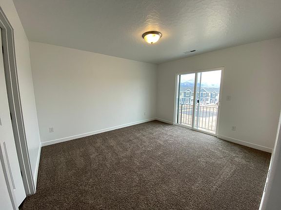 3rd image of 548 N Willow Springs Ave