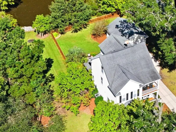 3036 Hatchers Run Dr, Charleston, SC 29414