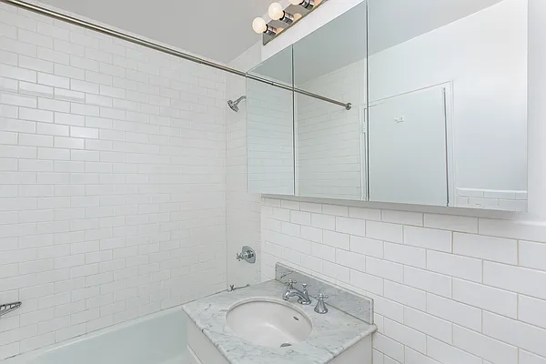 Rented by GoodRock Realty | media 7