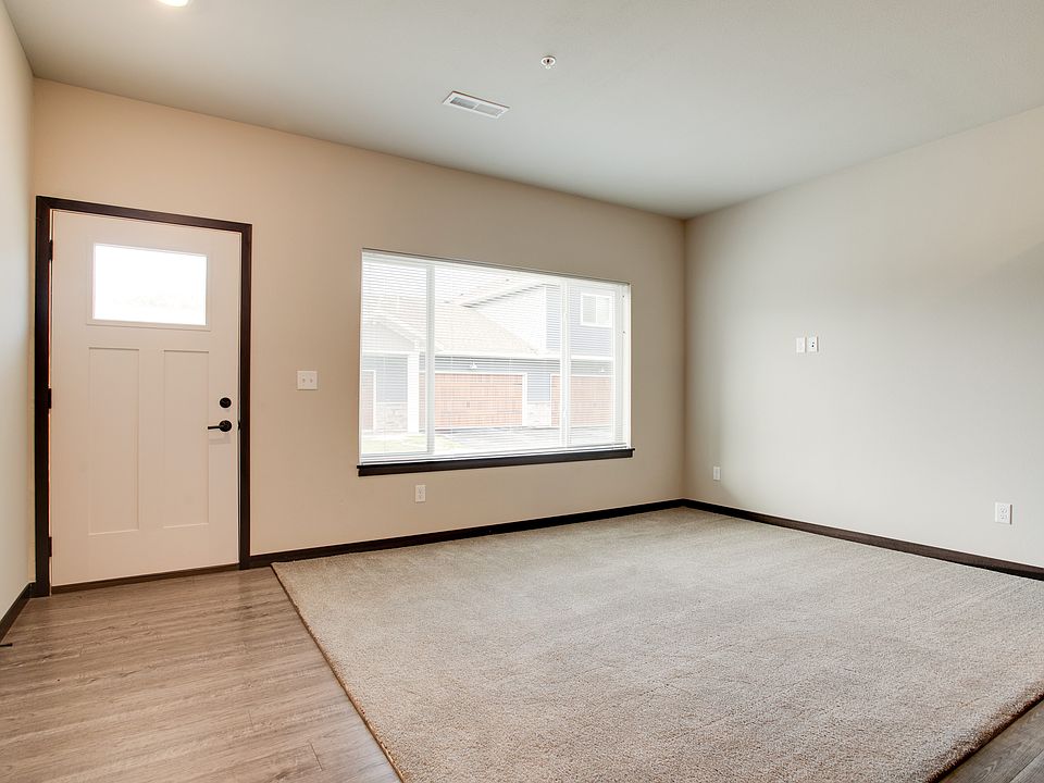 Falcon Heights Townhomes 4400 Red Hawk Dr SE Rochester MN Zillow