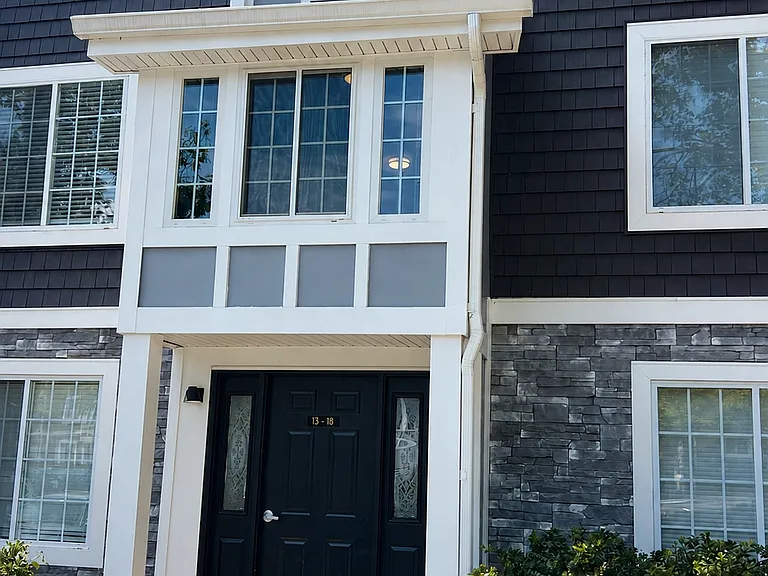 18 Village Dr — Photo 1