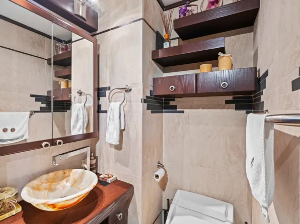 160 West 66th Street image 12 of 13