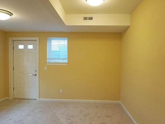 5th image of 12326 NE 7th Pl APT 103
