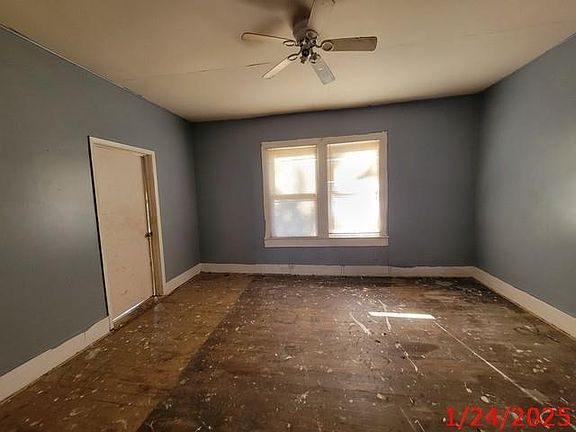 4th image of 1224 1/2 Aubrey St E